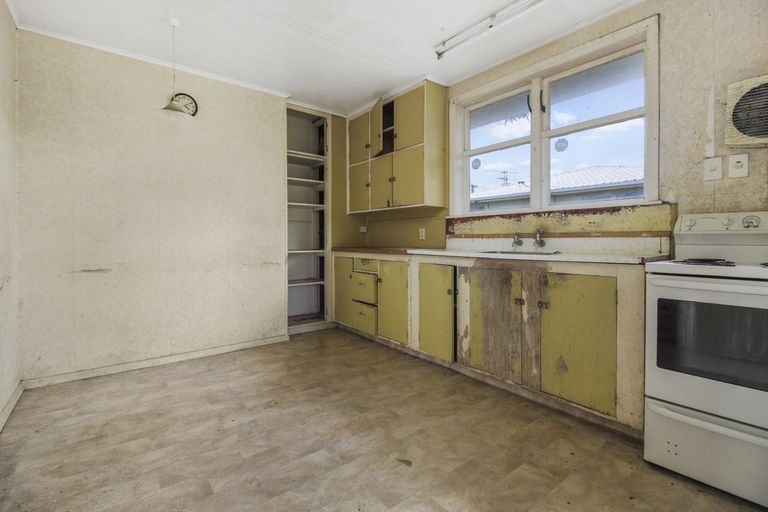 Photo of property in 3 Grundy Place, Otara, Auckland, 2023