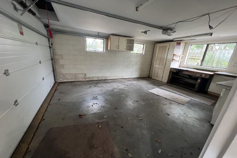 Photo of property in 19 Sartors Avenue, Northcross, Auckland, 0630
