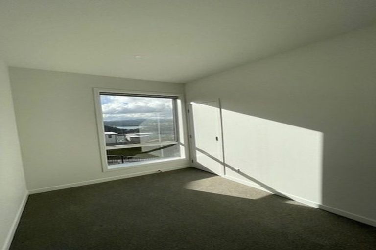 Photo of property in 6/30 Adventure Drive, Whitby, Porirua, 5024