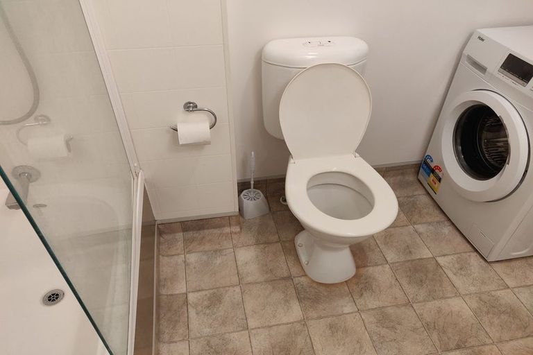 Photo of property in 7/3 Kelvin Grove, Te Aro, Wellington, 6011