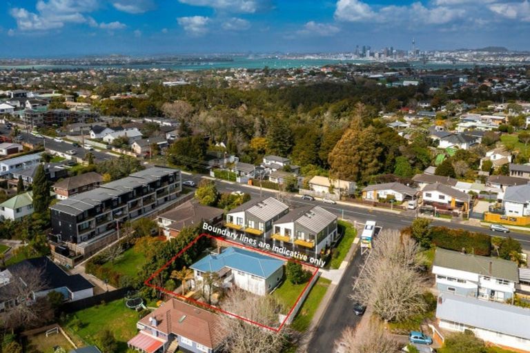 Photo of property in 3 Tilden Avenue, Hillcrest, Auckland, 0627