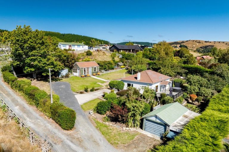 Photo of property in 28 Chatham Street, Waihola, Milton, 9073