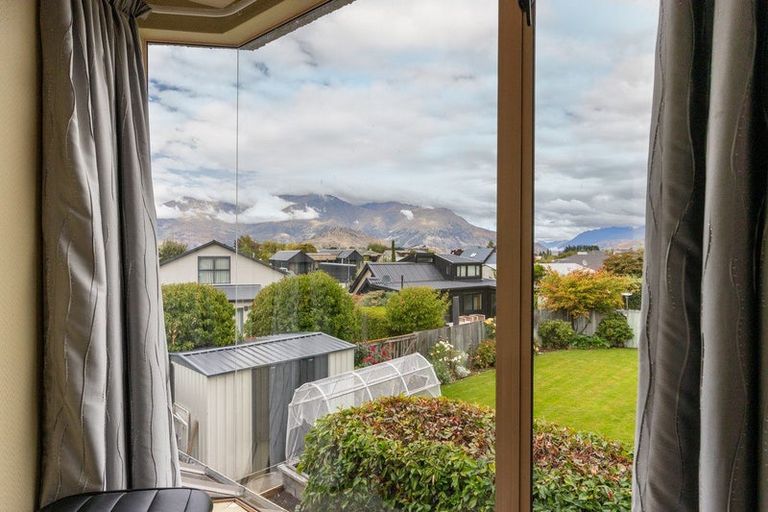 Photo of property in 12 Ritchie Street, Arrowtown, 9302