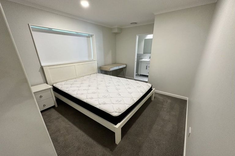 Photo of property in 21a Fairmount Road, Titirangi, Auckland, 0604