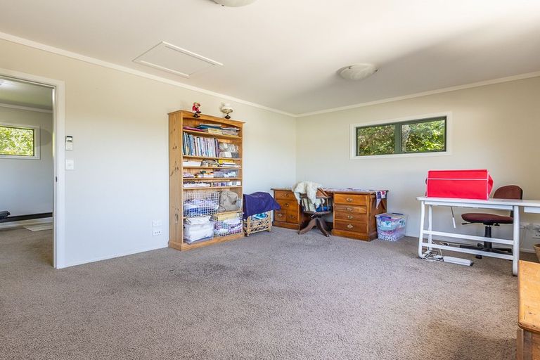 Photo of property in 34 Ngaio Road, Waikanae, 5036