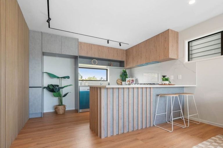 Photo of property in 95d Kervil Avenue, Te Atatu Peninsula, Auckland, 0610