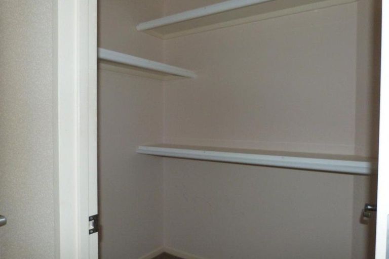 Photo of property in 75 Barbados Way, One Tree Point, 0118