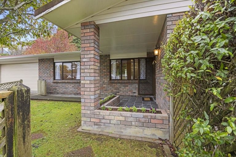 Photo of property in 13 Pentland Place, Highlands Park, New Plymouth, 4312