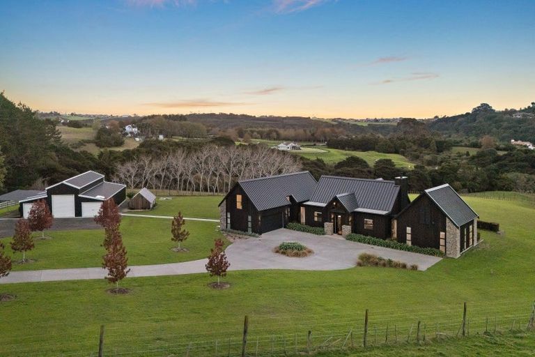 Photo of property in 202 Broomfields Road, Whitford, 2571