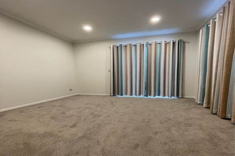 Photo of property in 36 Carrygawley Road, Flat Bush, Auckland, 2019