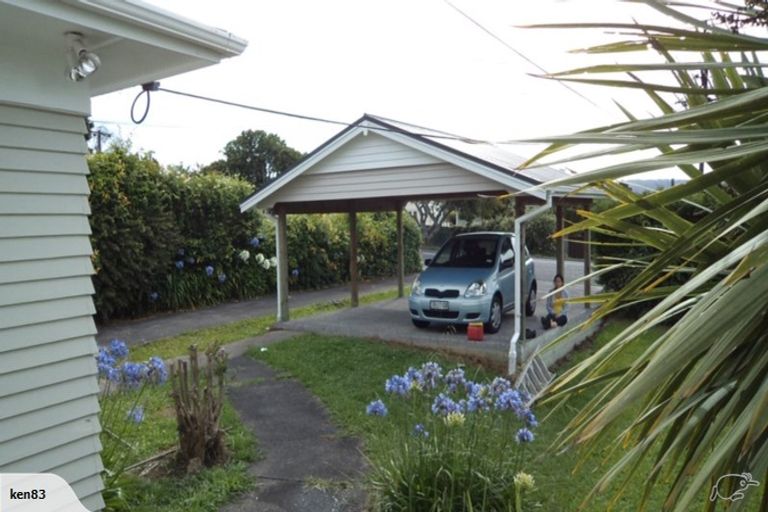 Photo of property in 112 Rosier Road, Glen Eden, Auckland, 0602