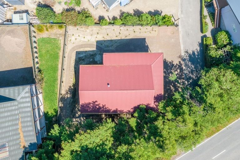 Photo of property in 3 Cedar Lane, Duvauchelle, 7581