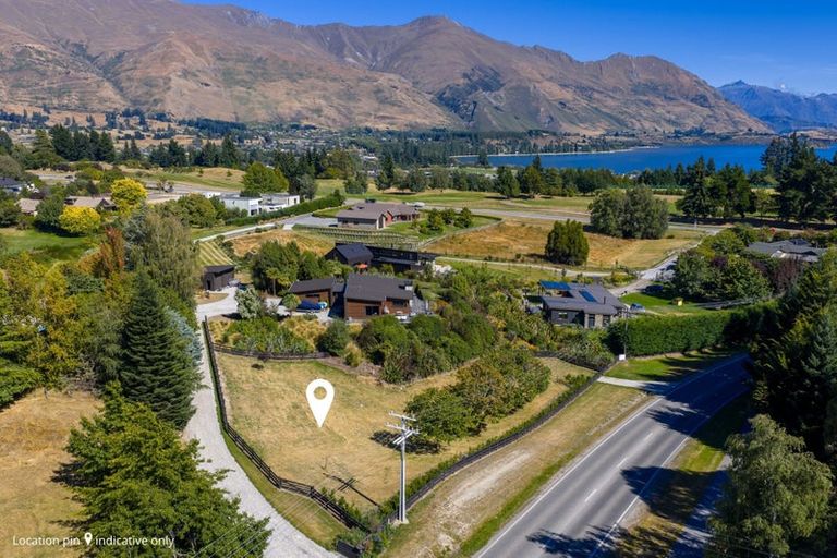 Photo of property in 22 Ballantyne Road, Wanaka, 9305