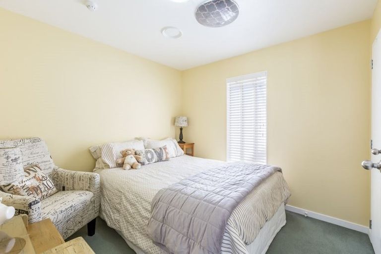 Photo of property in 1/81 Birkenhead Avenue, Birkenhead, Auckland, 0626