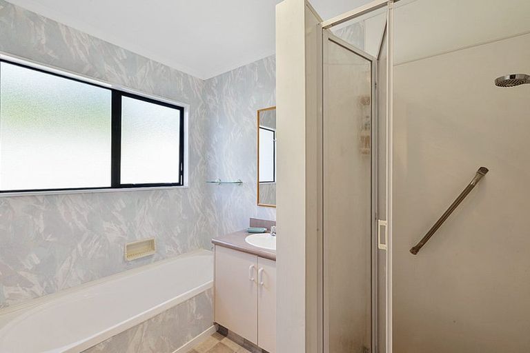 Photo of property in 26 Frank Wilson Terrace, Welbourn, New Plymouth, 4312