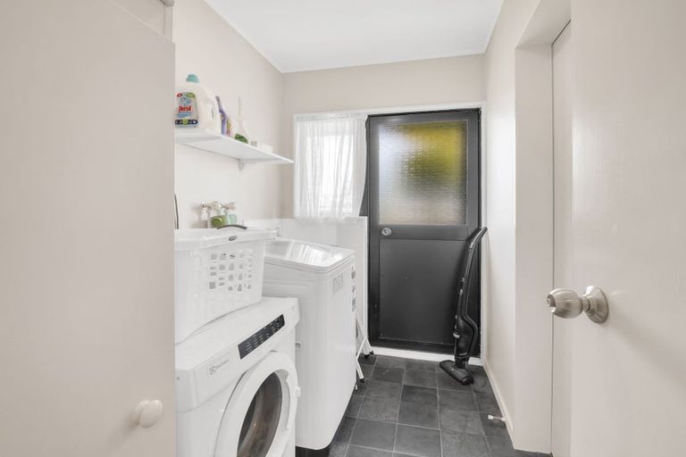 Photo of property in 21a Chester Street, Levin, 5510