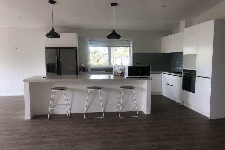 Photo of property in 15 Beacon Avenue, Campbells Bay, Auckland, 0630