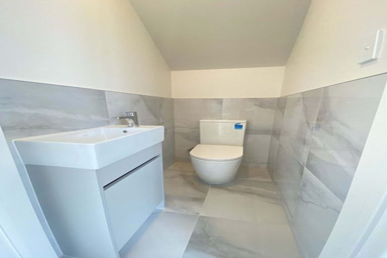 Photo of property in 4/2 Miami Street, Mangere East, Auckland, 2024