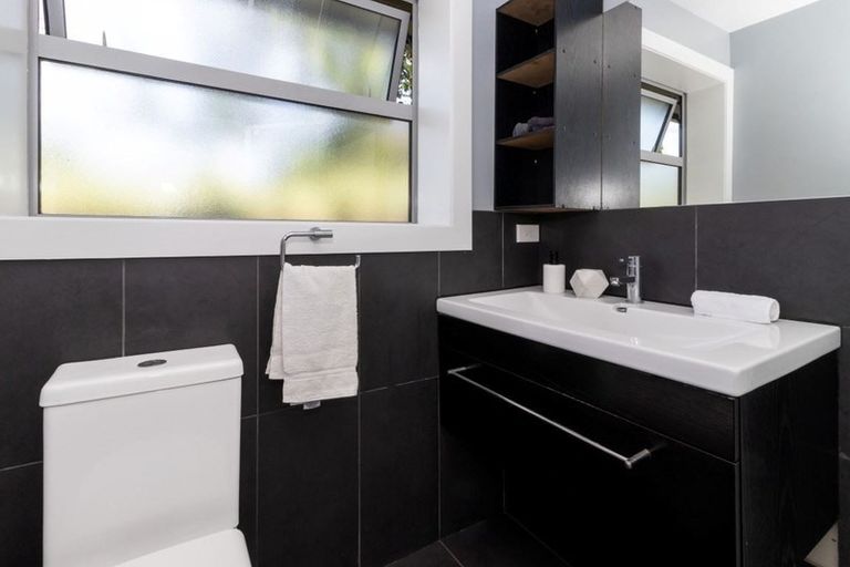 Photo of property in 397 Sawyers Arms Road, Harewood, Christchurch, 8051