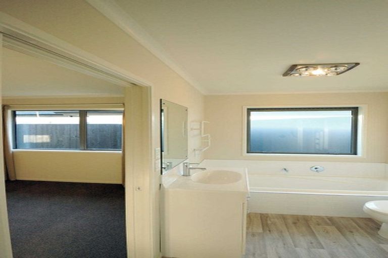 Photo of property in 23 Limbrick Crescent, Wigram, Christchurch, 8042