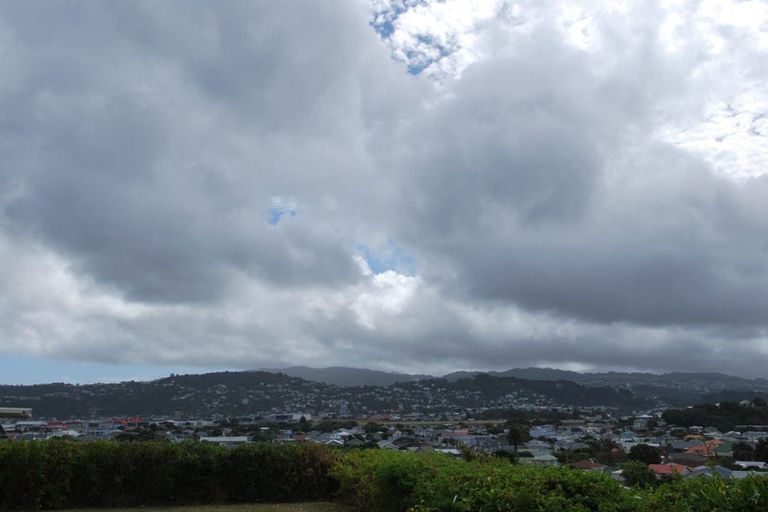 Photo of property in 28 Ira Street, Miramar, Wellington, 6022