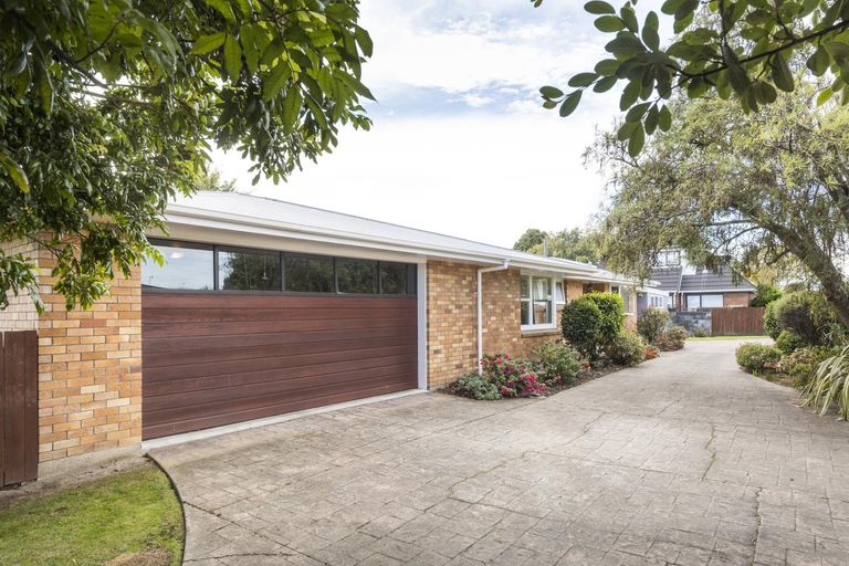 Photo of property in 402 Albert Street, Hokowhitu, Palmerston North, 4410