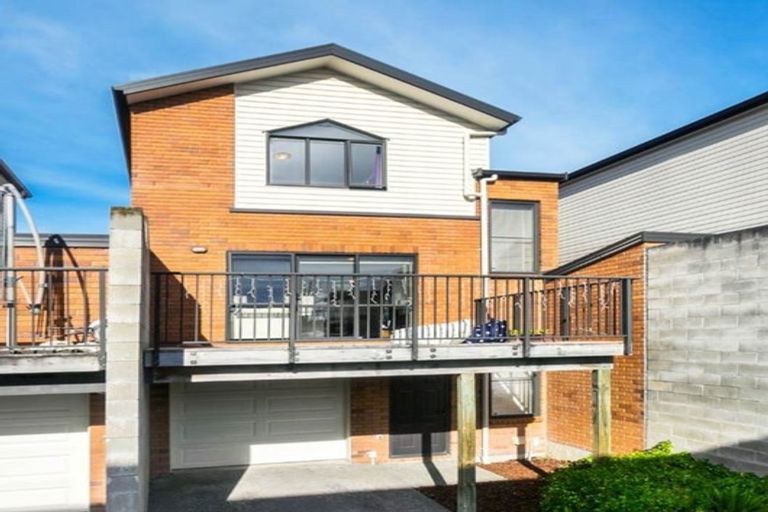 Photo of property in St Claire Village, 26/172 Mcleod Road, Te Atatu South, Auckland, 0610
