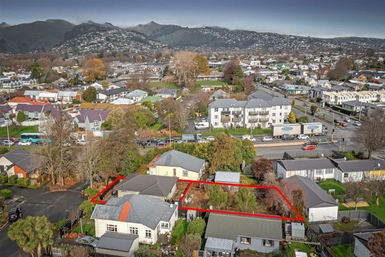 Photo of property in 19 Defoe Place, Waltham, Christchurch, 8023