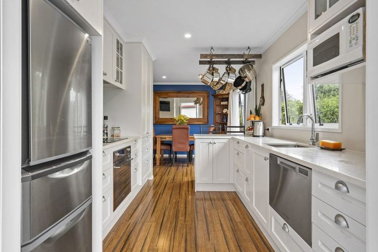 Photo of property in 53 Hamilton Road, Cambridge, 3434