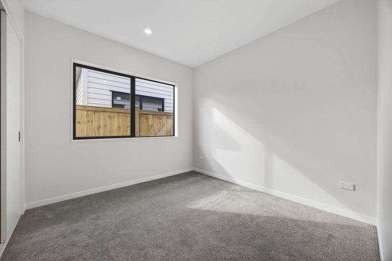 Photo of property in 10 Piko Road, Opaheke, 2113