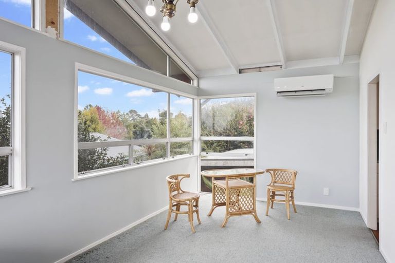 Photo of property in 3 Hartley Terrace, Massey, Auckland, 0614