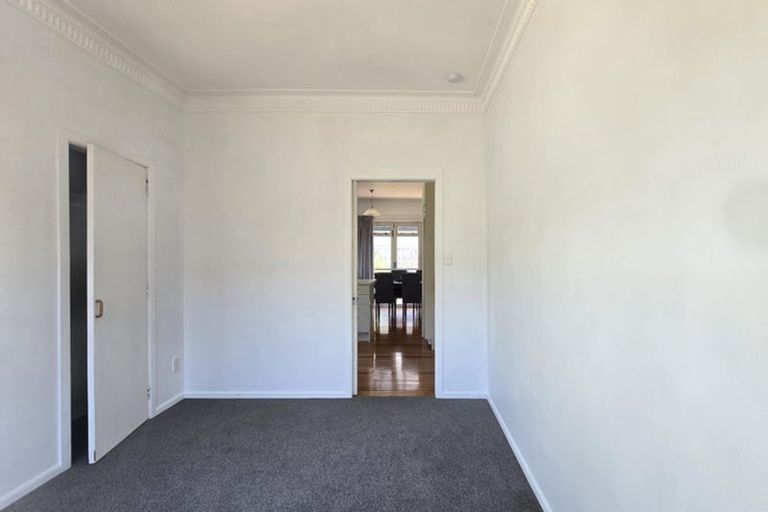 Photo of property in 17 Anzac Avenue, Onekawa, Napier, 4110