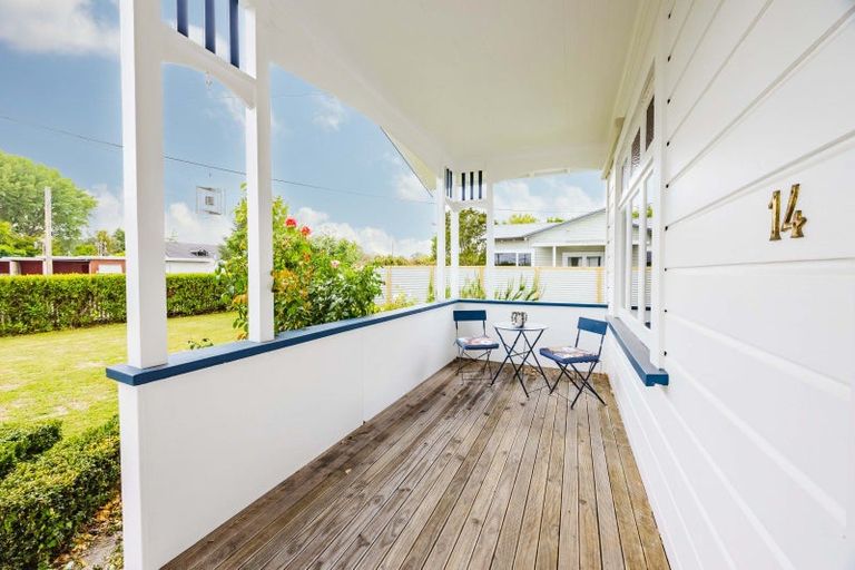 Photo of property in 14 Francis Drake Street, Waipukurau, 4200