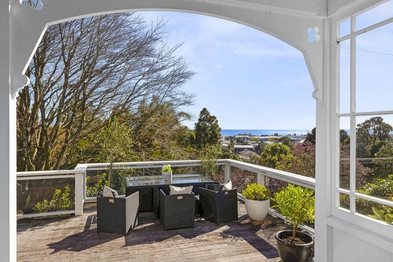 Photo of property in 5 Rogan Street, New Plymouth, 4310