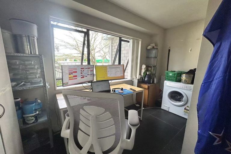 Photo of property in 234 Lake Road, Hauraki, Auckland, 0622