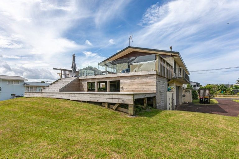 Photo of property in 117a Patuwai Drive, Whangamata, 3620