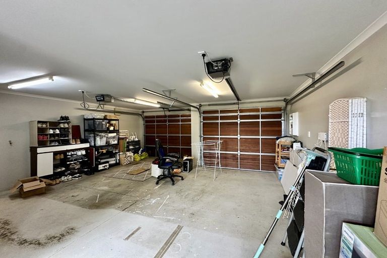 Photo of property in 45 Sonoma Crescent, Oteha, Auckland, 0632
