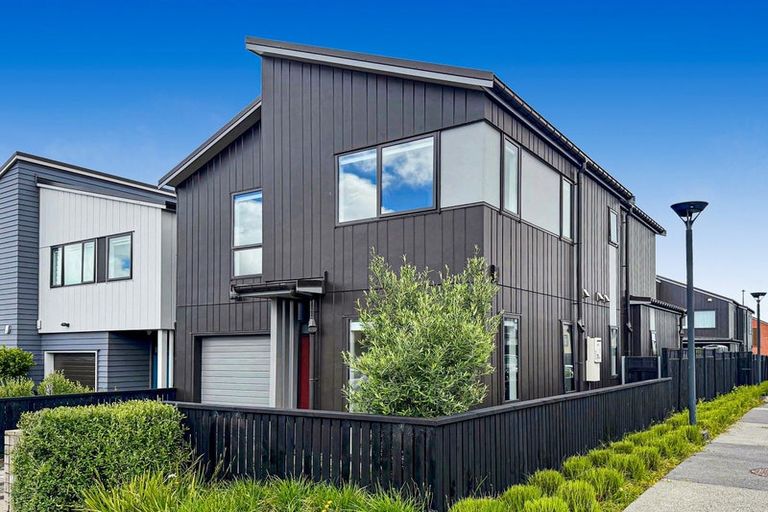 Photo of property in 10 Oranga Drive, Westgate, Auckland, 0614