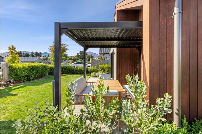 Photo of property in 14 Mount Burke Street, Wanaka, 9305