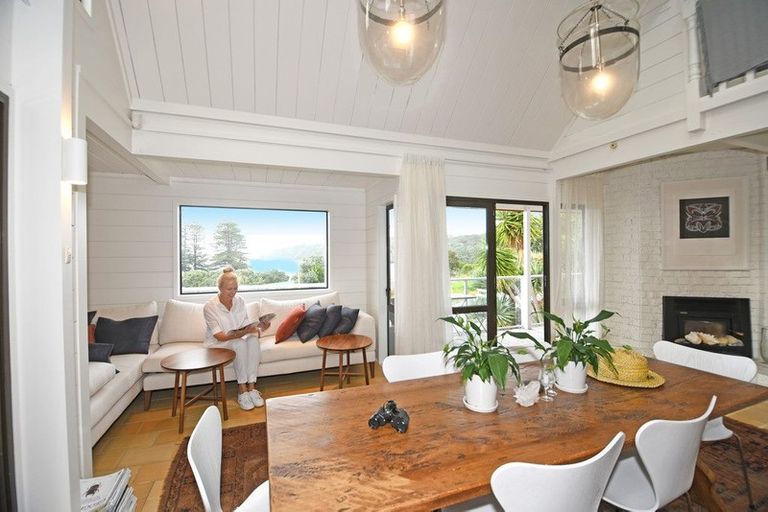 Photo of property in 47 Grand View Road, Leigh, 0985