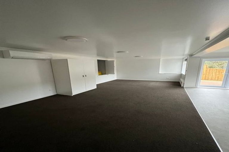 Photo of property in 49 Severn Street, Island Bay, Wellington, 6023