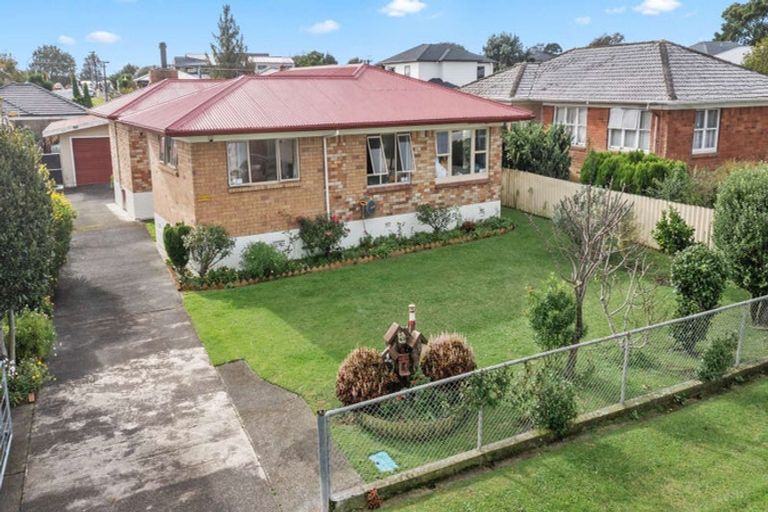 Photo of property in 8 Grebe Street, Manurewa, Auckland, 2102