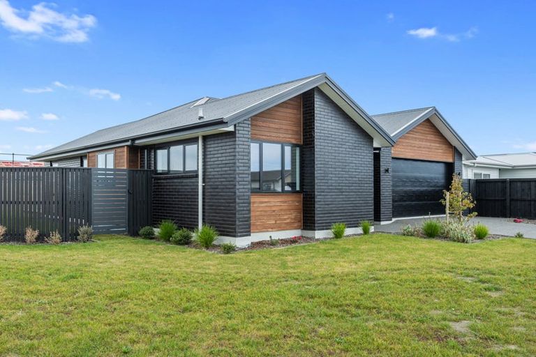 Photo of property in 22 Longfields Road, Lincoln, 7608