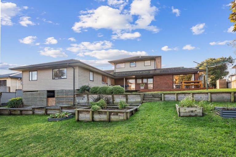 Photo of property in 6 The Avenue, Paraparaumu Beach, Paraparaumu, 5032