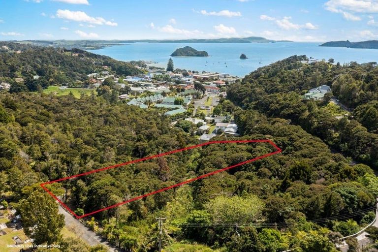 Photo of property in 38 Seaview Road, Castor Bay, Auckland, 0620