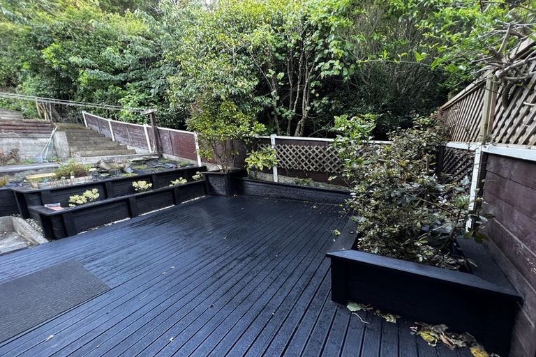 Photo of property in 40f3 Phillip Street, Johnsonville, Wellington, 6037
