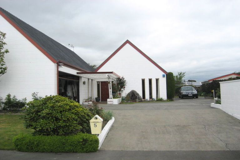 Photo of property in 5 Mendip Place, Casebrook, Christchurch, 8051
