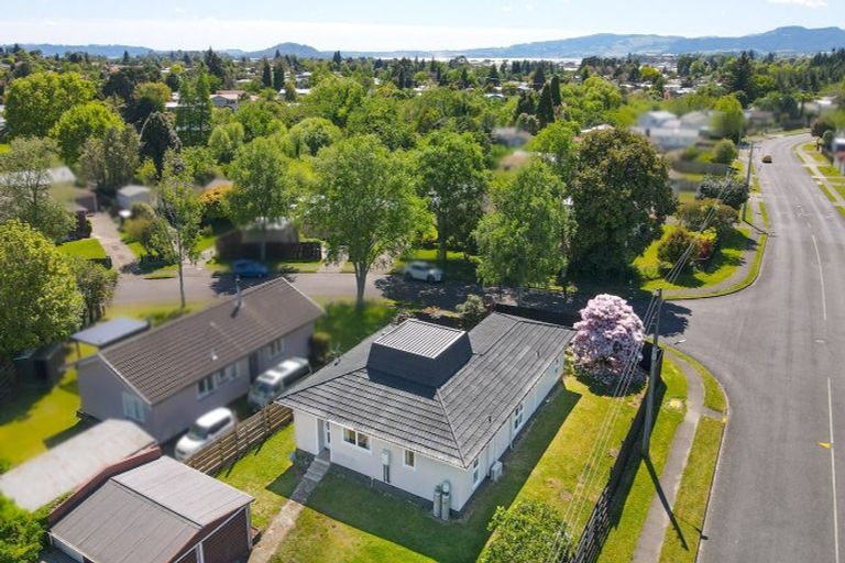 Photo of property in 2 Beryl Place, Pukehangi, Rotorua, 3015