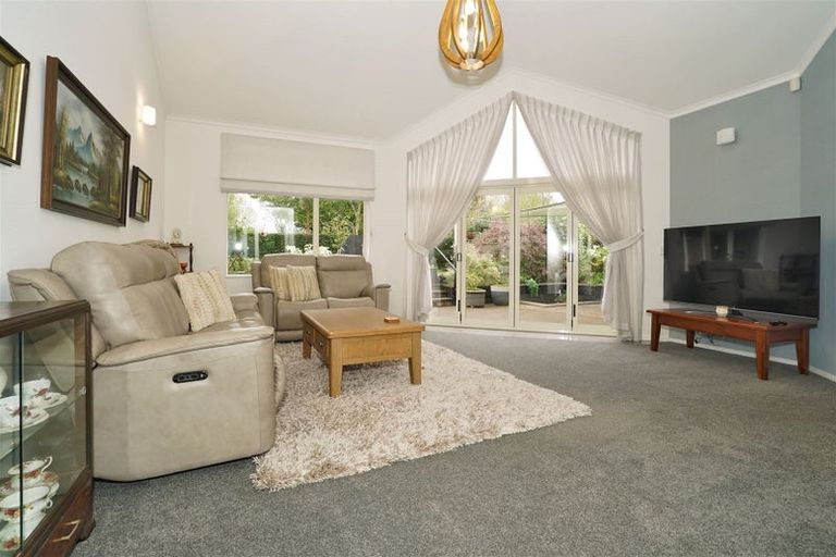 Photo of property in 10 Helmsdale Court, Huntington, Hamilton, 3210