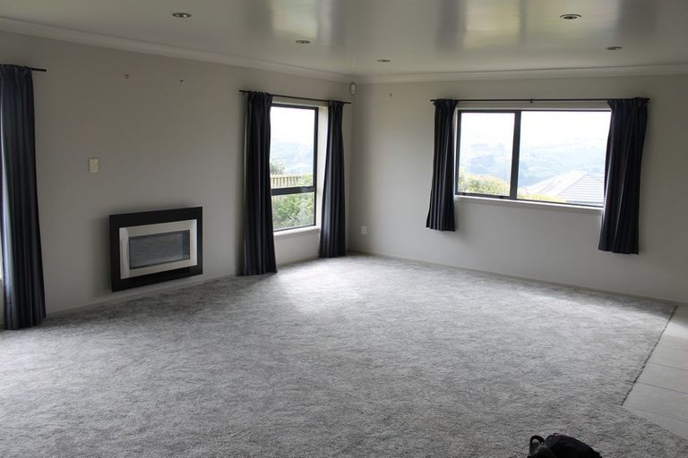 Photo of property in 55 Erlestoke Crescent, Churton Park, Wellington, 6037